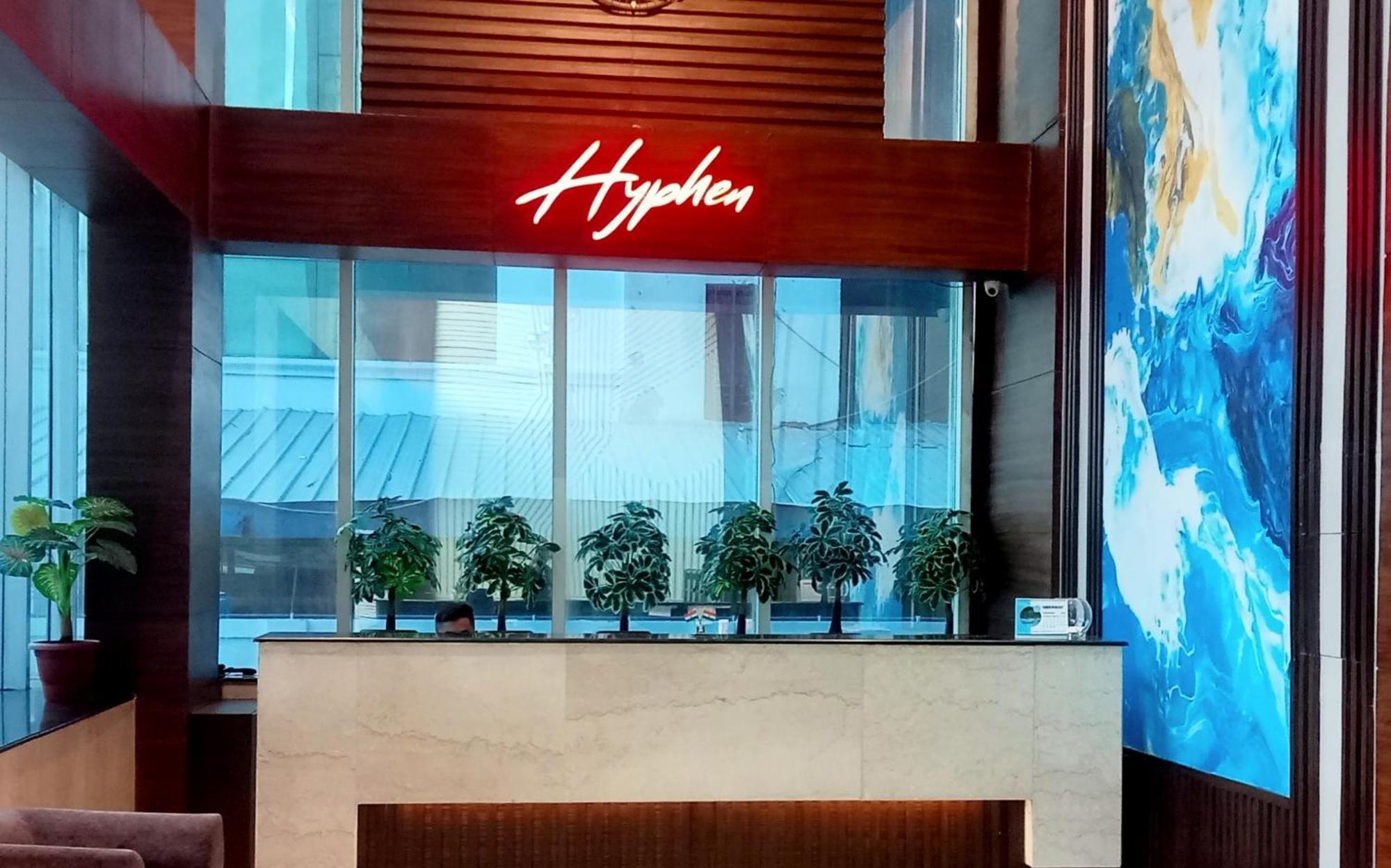 Hyphen Business Hotel Noida Eksteriør bilde