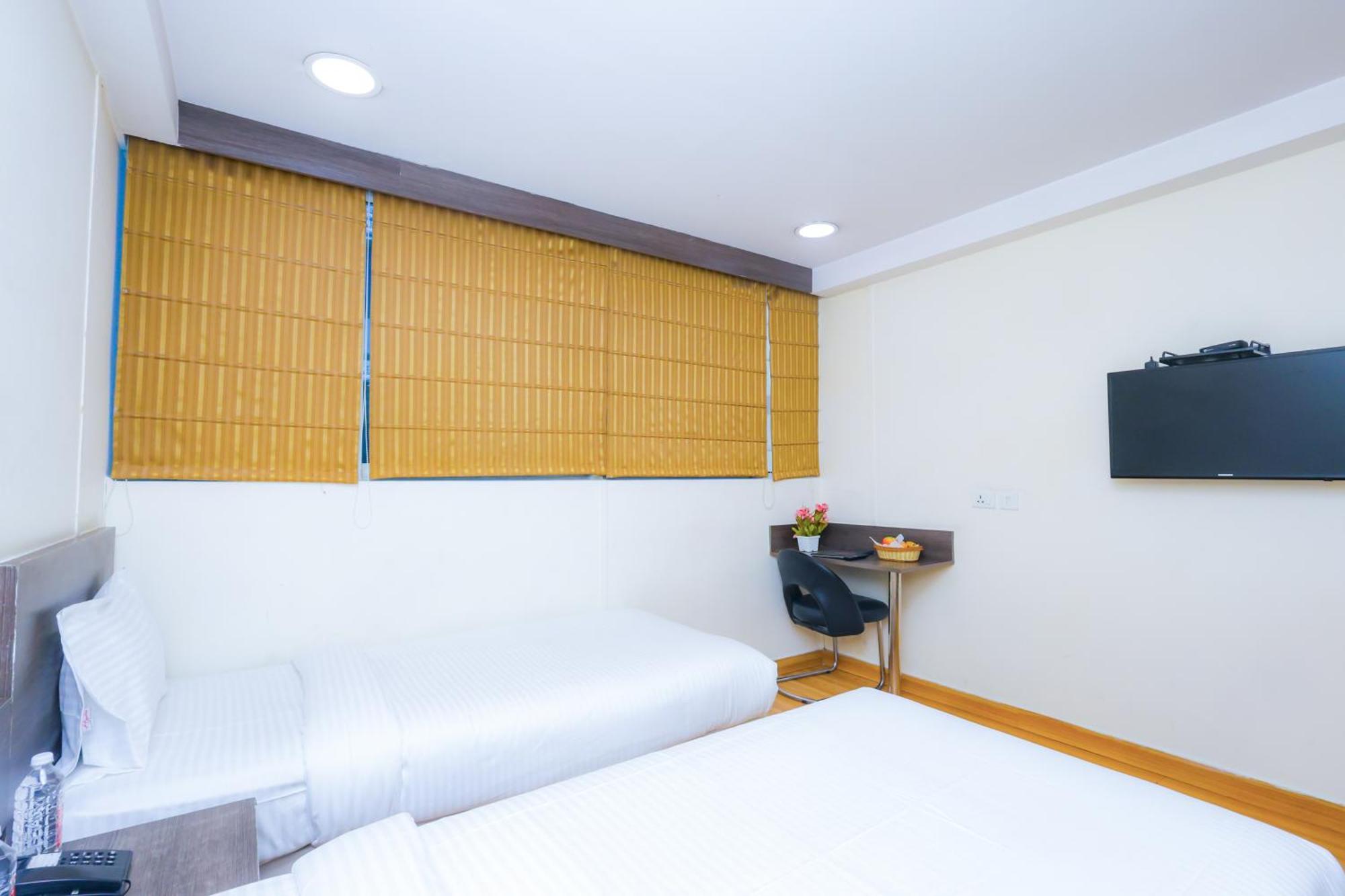 Hyphen Business Hotel Noida Eksteriør bilde