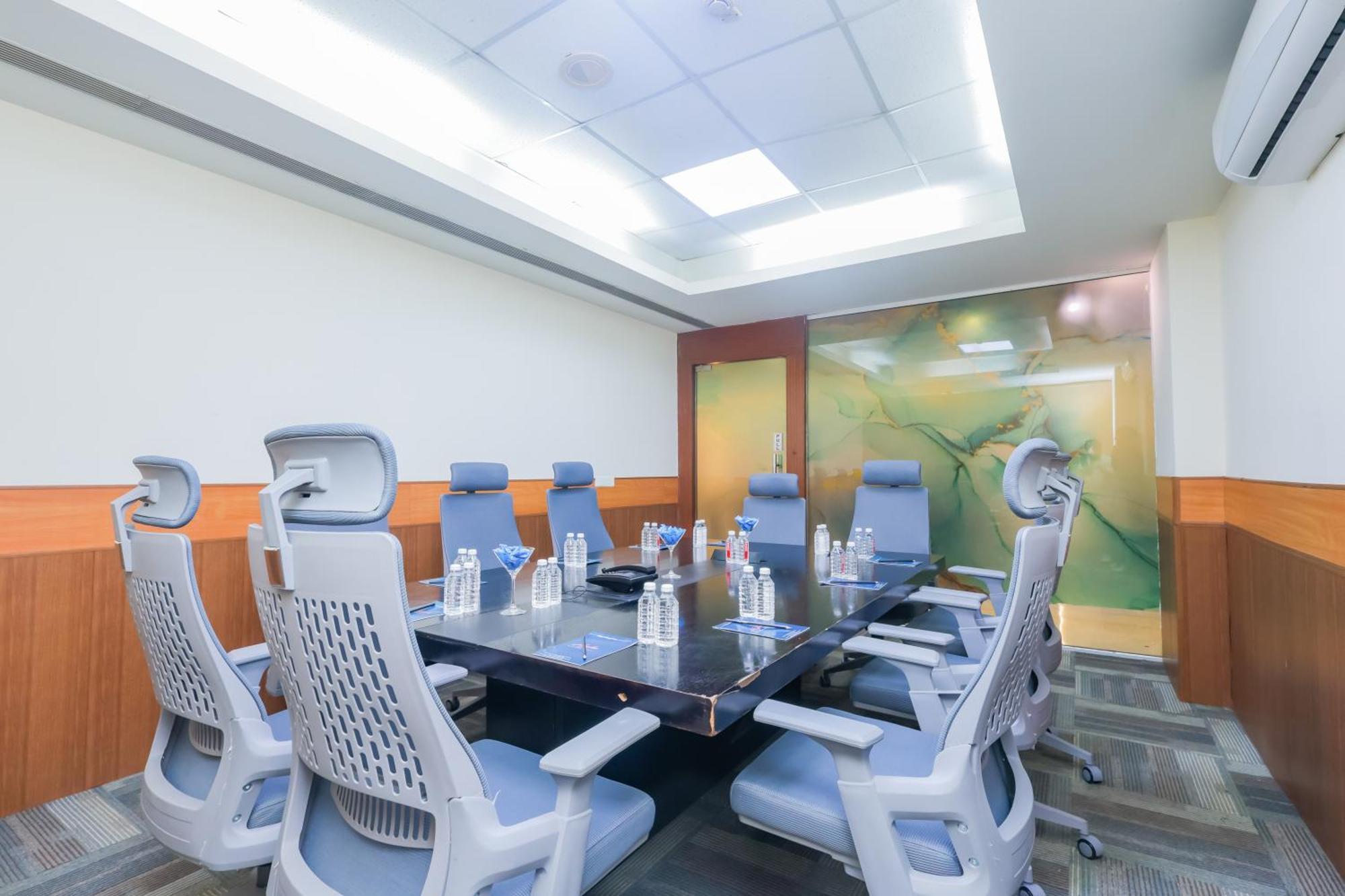 Hyphen Business Hotel Noida Eksteriør bilde