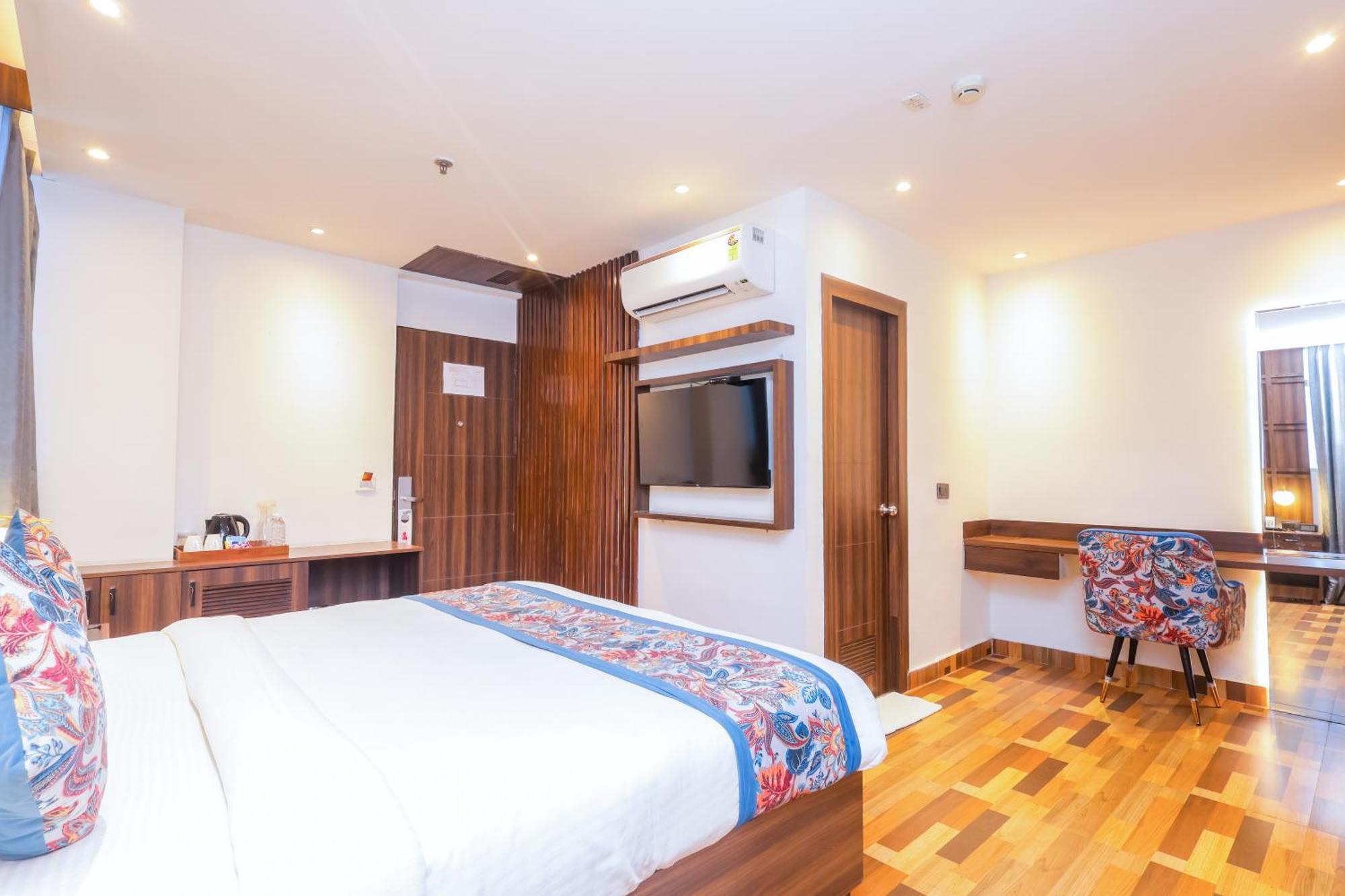 Hyphen Business Hotel Noida Eksteriør bilde