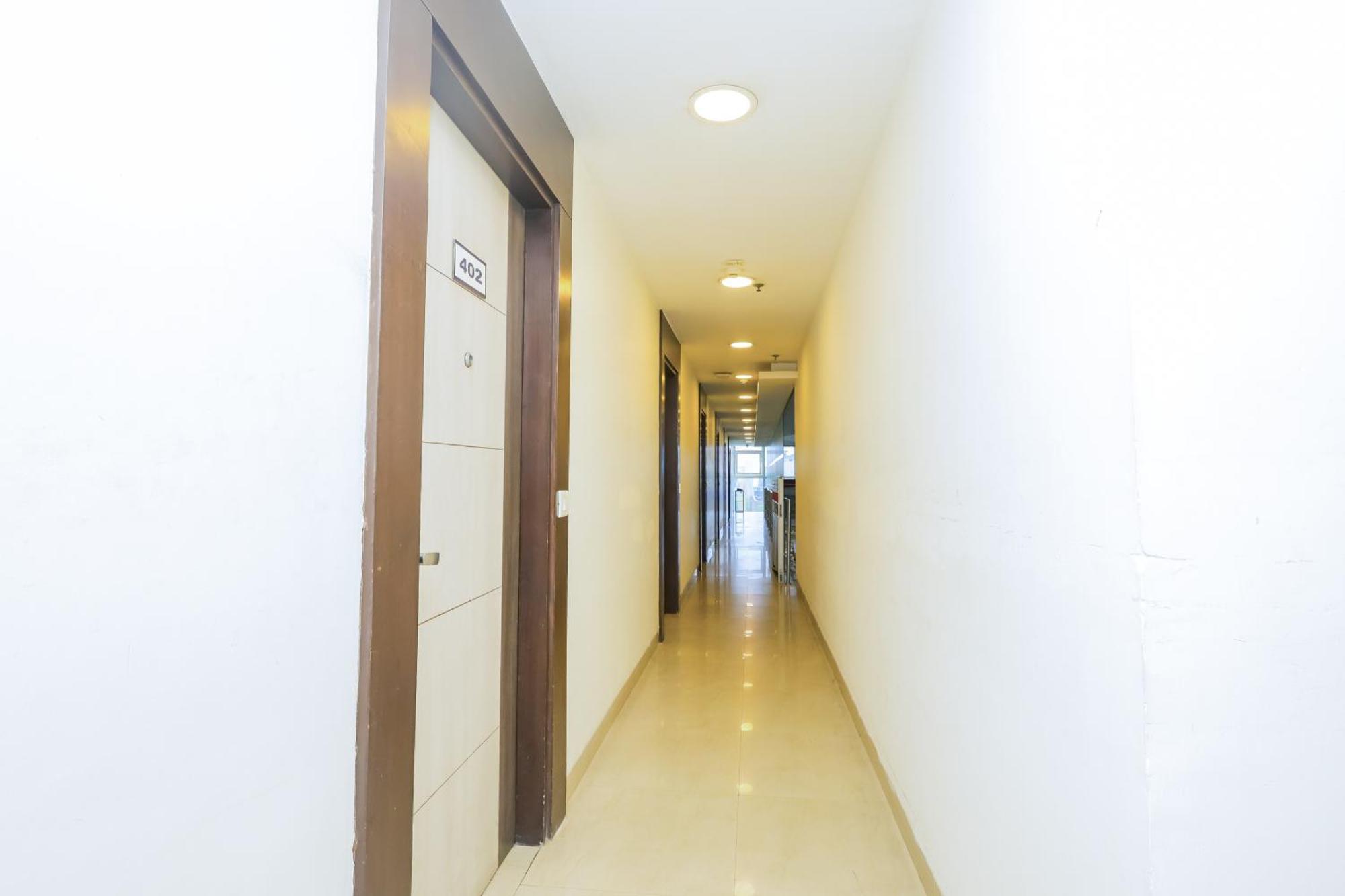 Hyphen Business Hotel Noida Eksteriør bilde