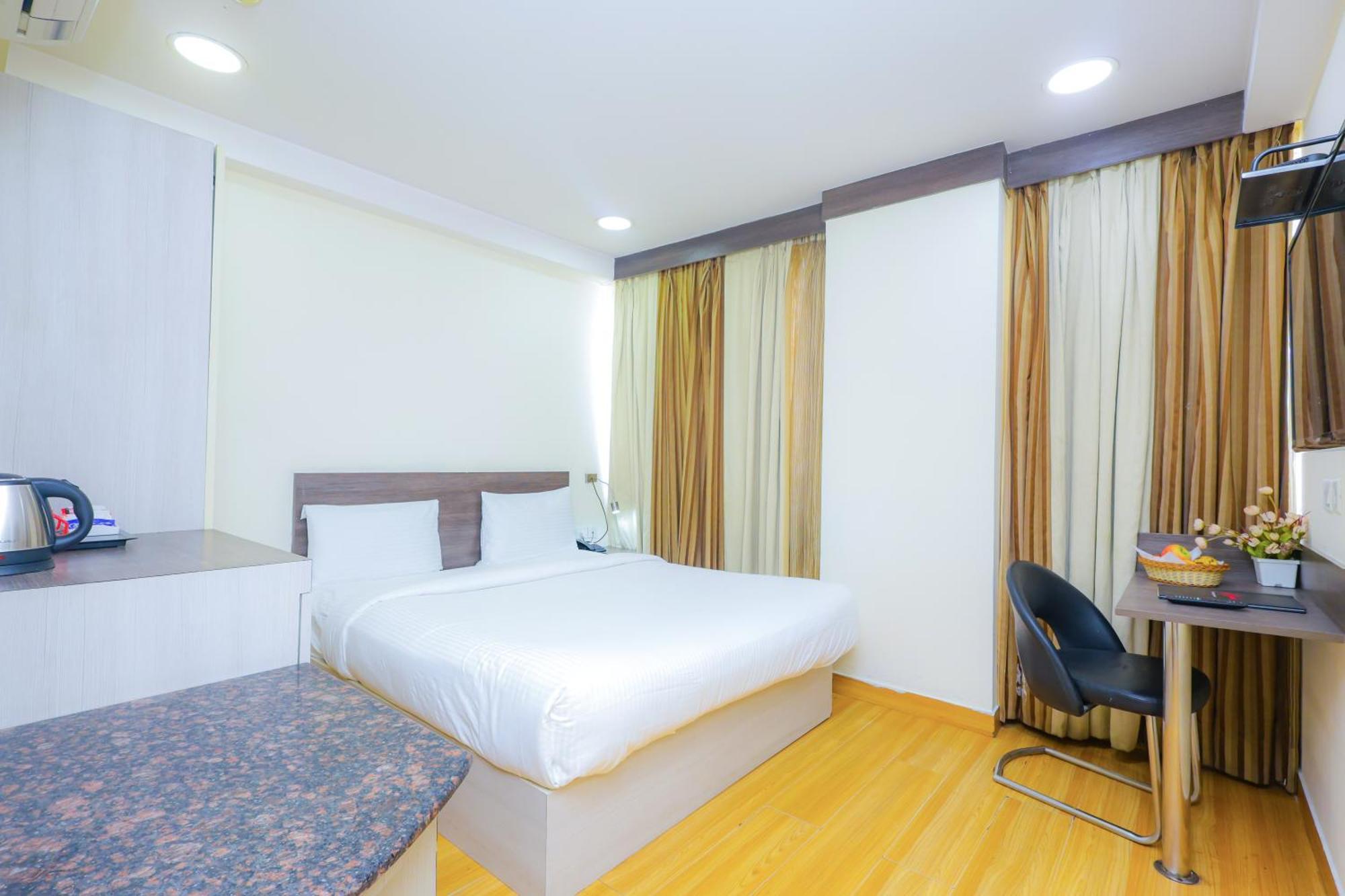 Hyphen Business Hotel Noida Eksteriør bilde