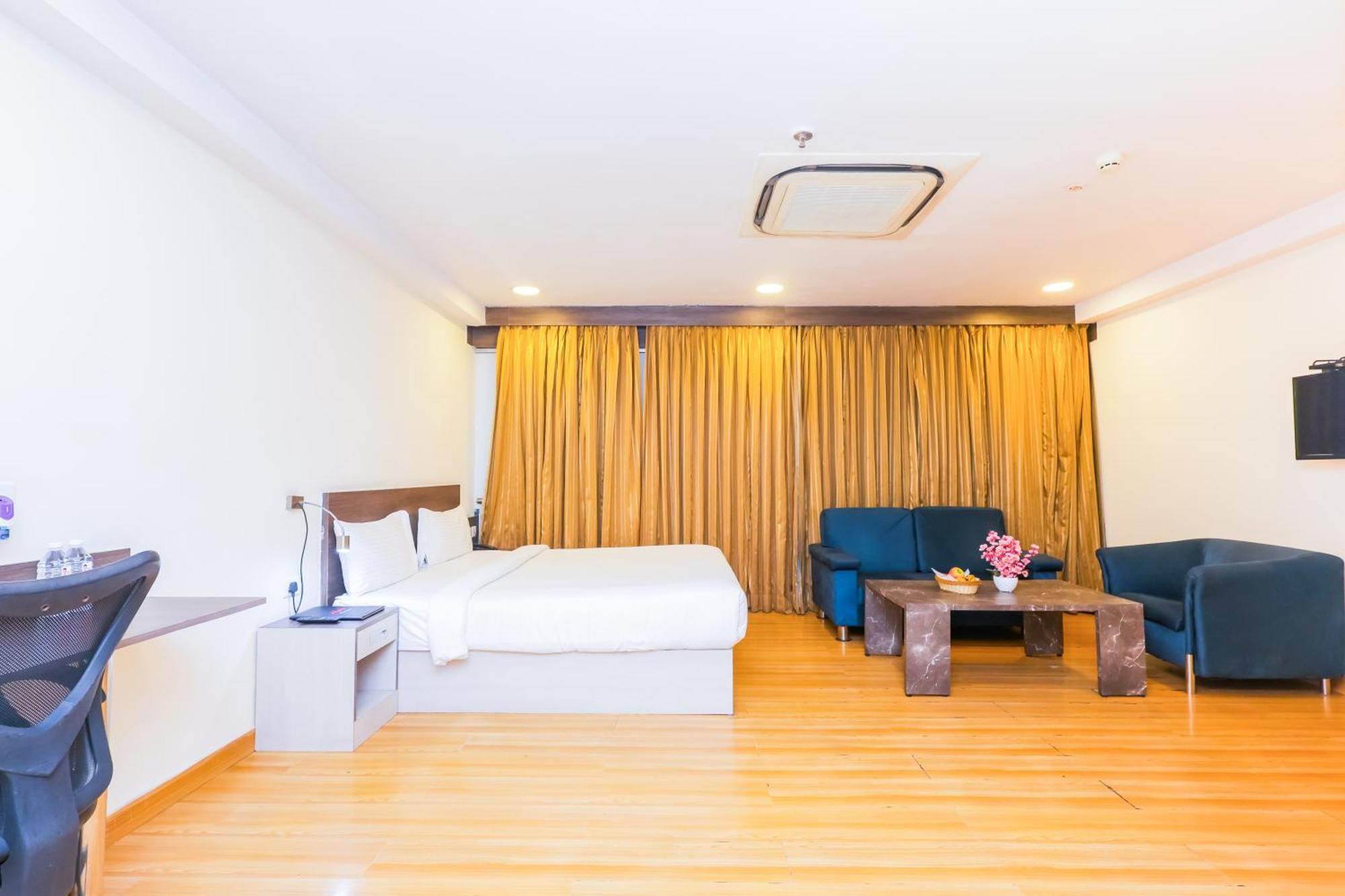 Hyphen Business Hotel Noida Eksteriør bilde